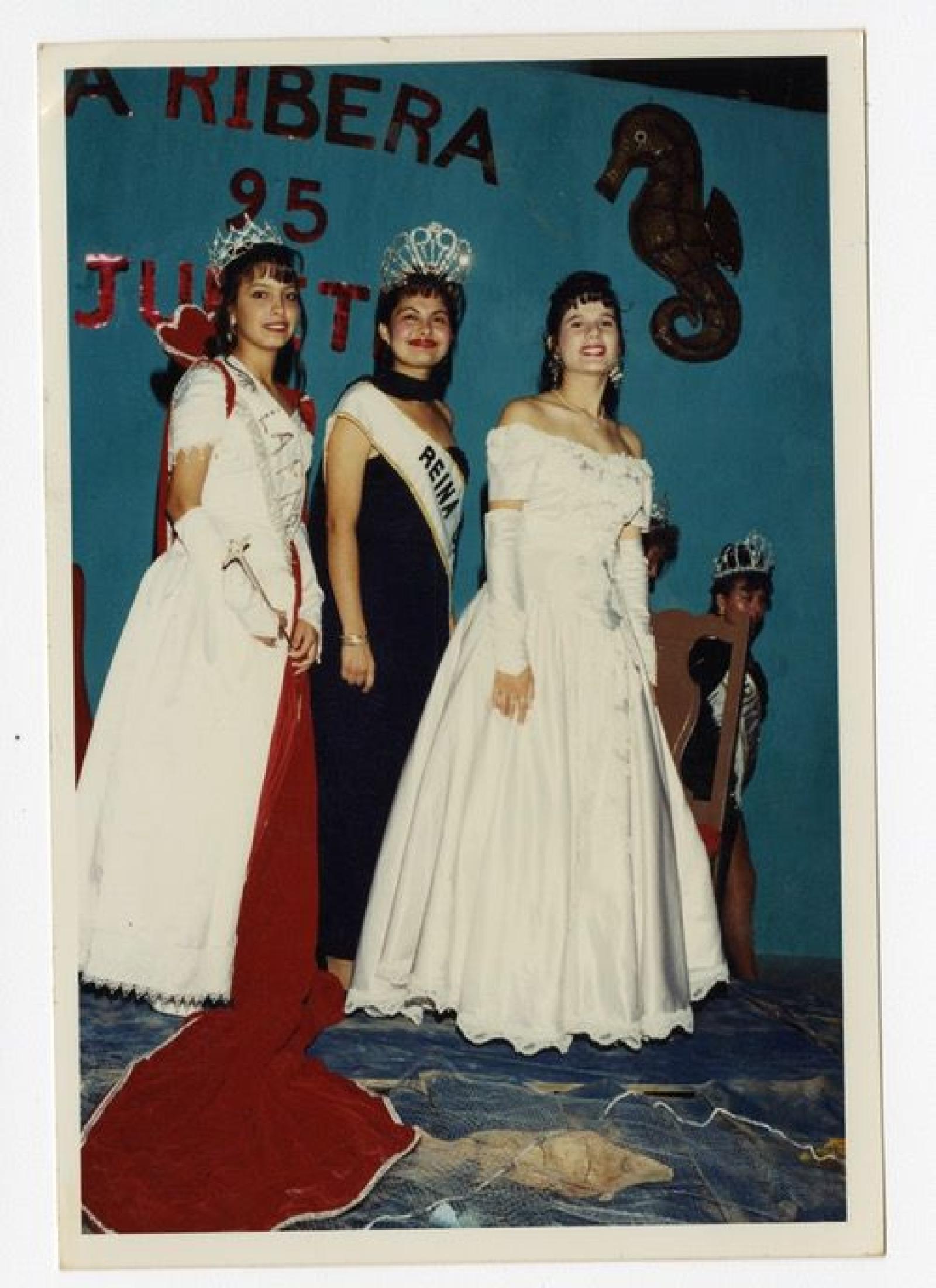 Judith, Cinthya y Marcela. “Tres lindas reinas”
