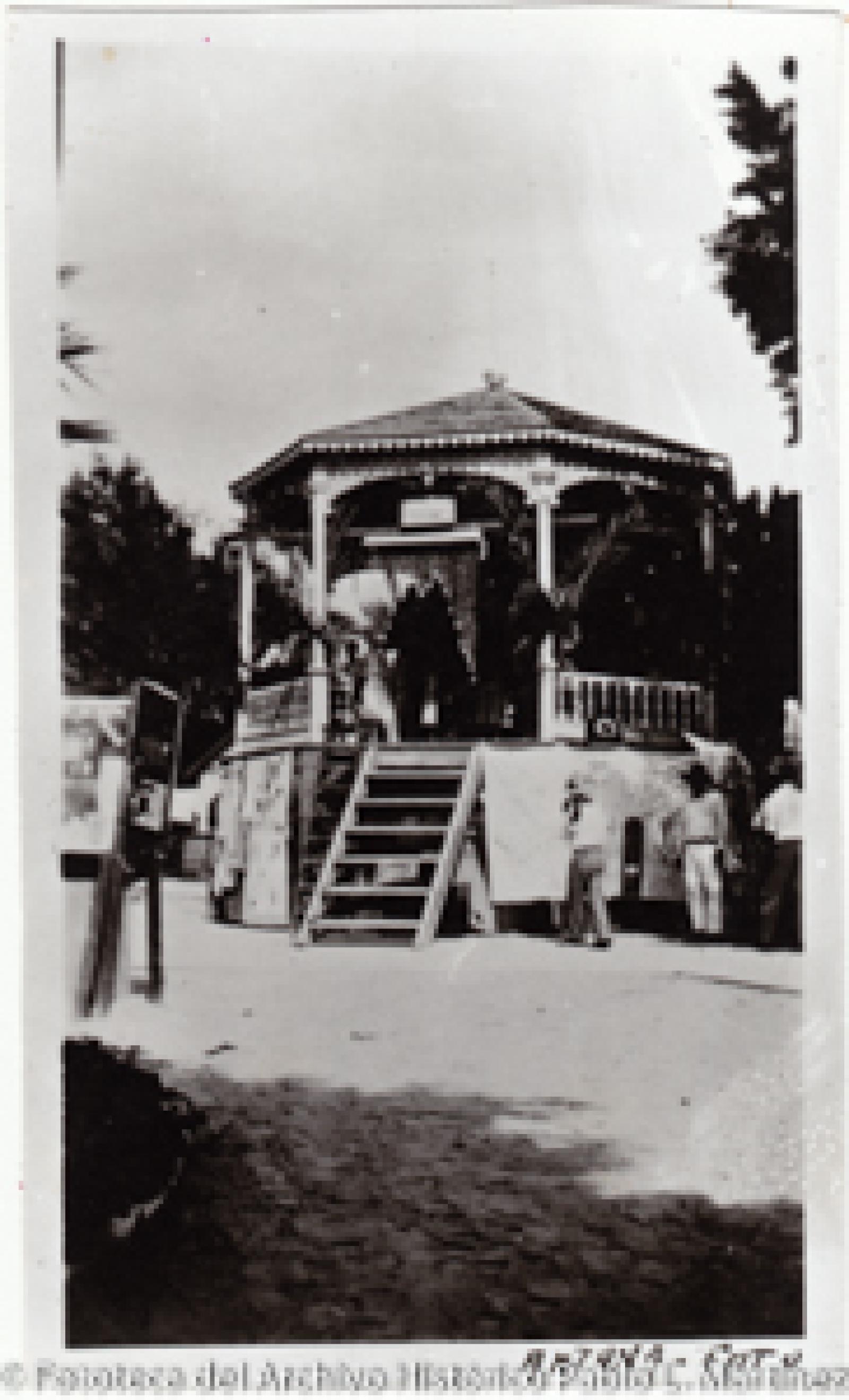 Kiosco del jardín “Velasco”.