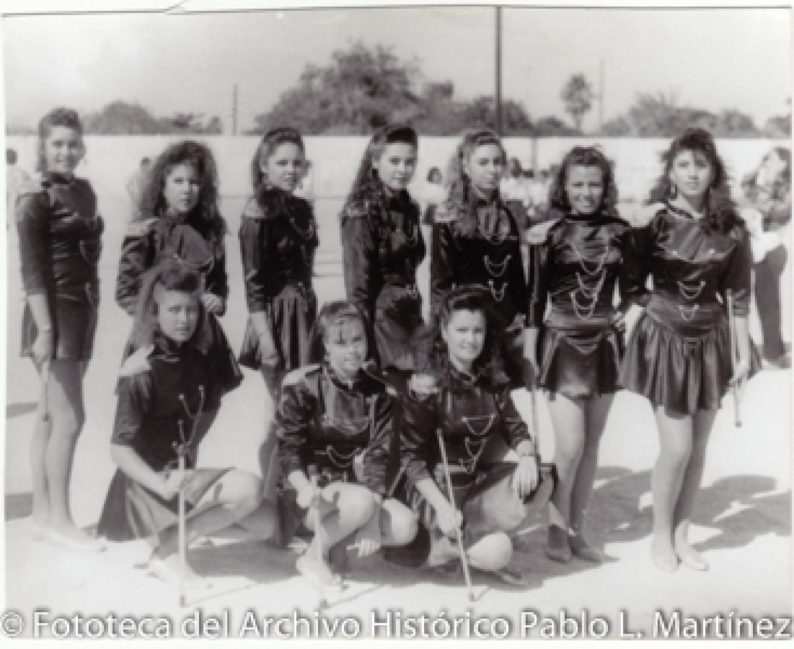 “La belleza” retrato de grupo.