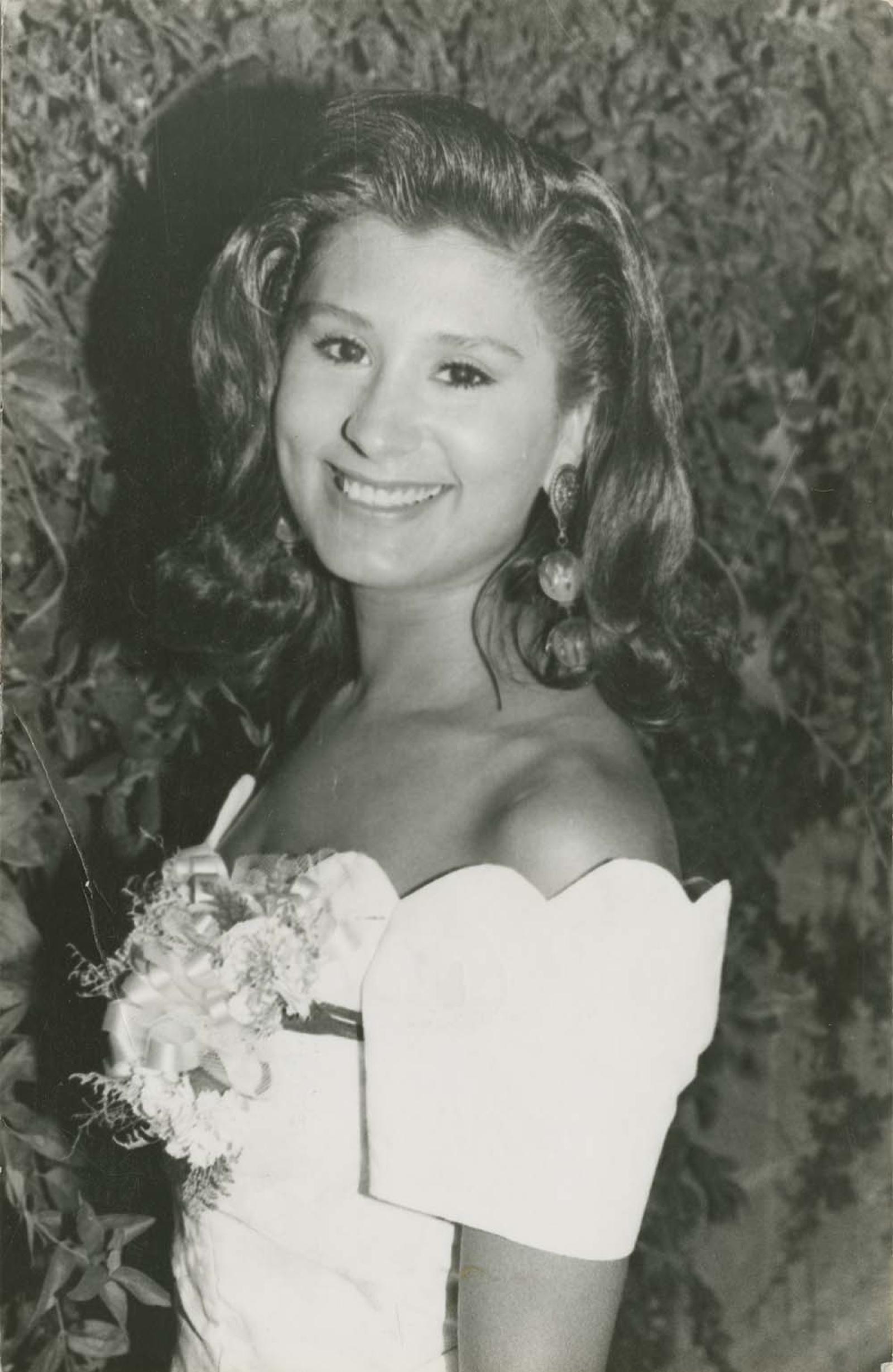 “La guapa”.
