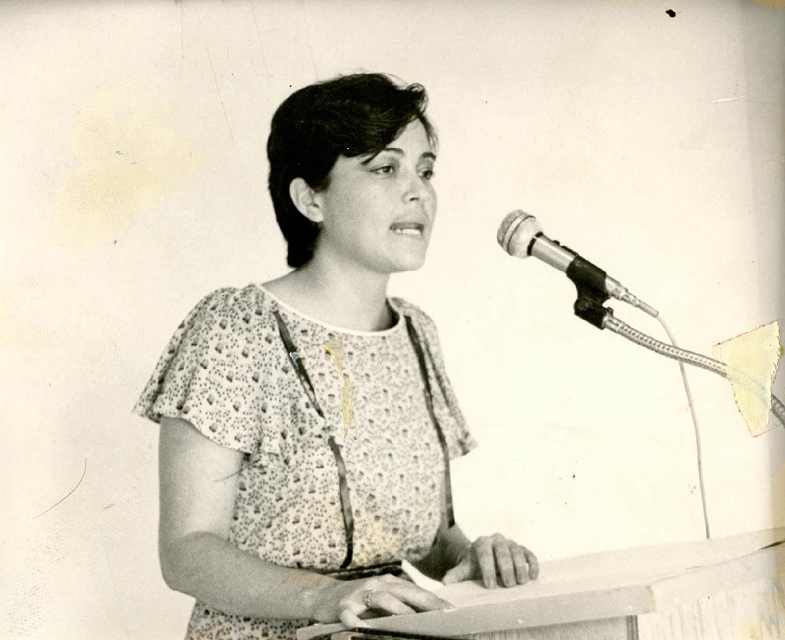“La profesora”.