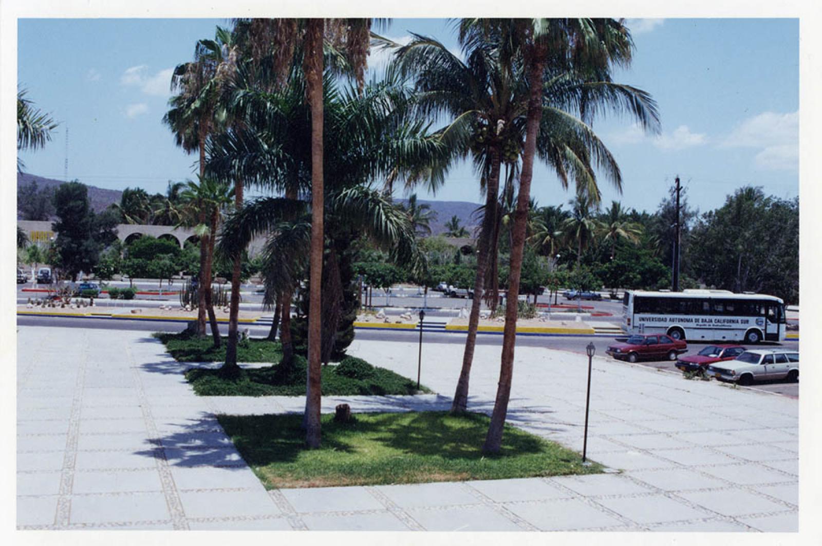 “La Universidad Autónoma de Baja California Sur”.