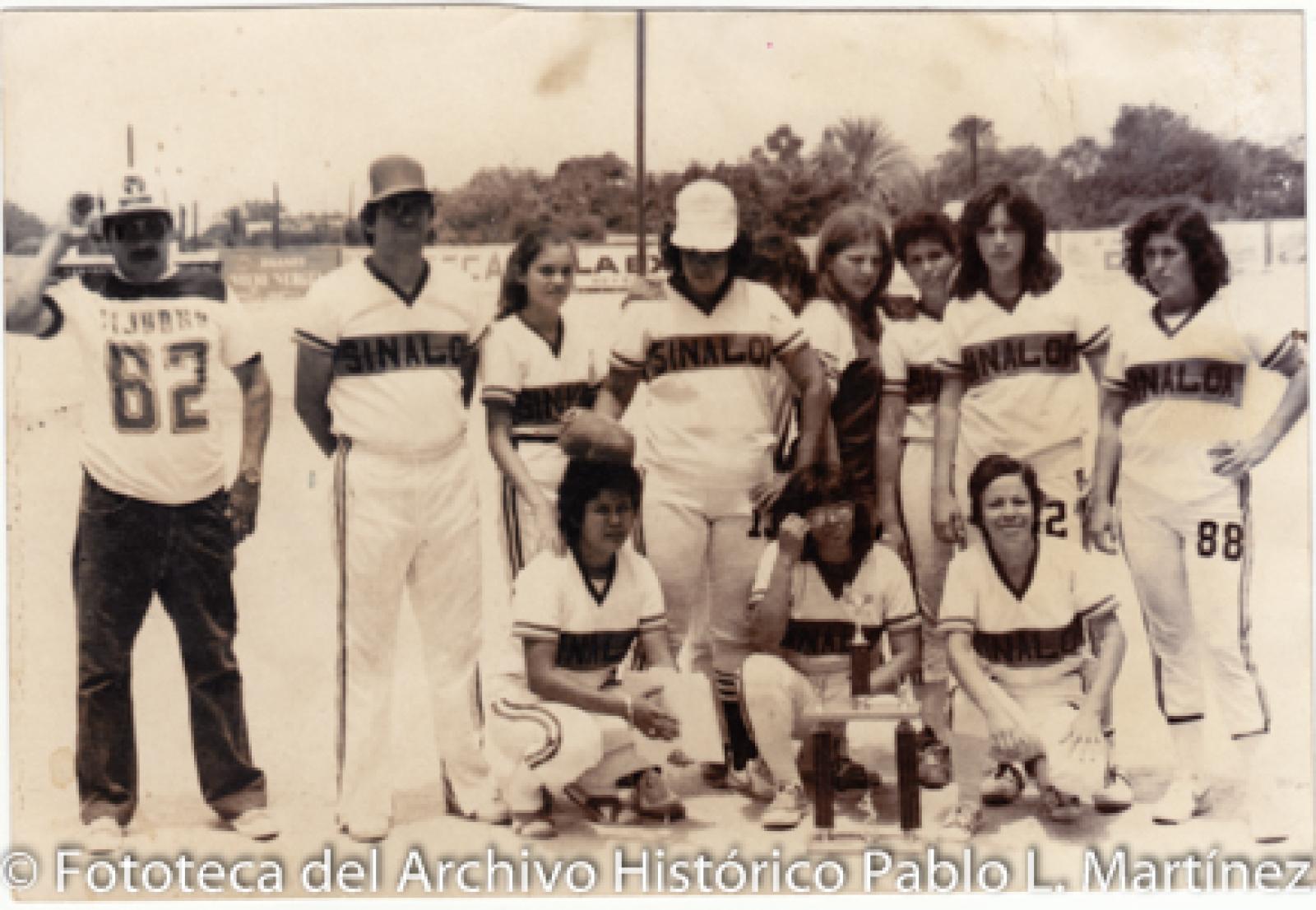 “Las guapas”, equipo femenil deportivo.
