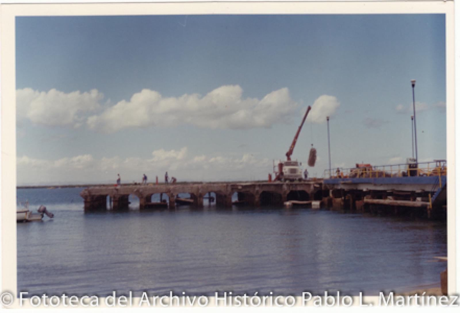 “Las reparaciones del Muelle Fiscal”, La Paz.
