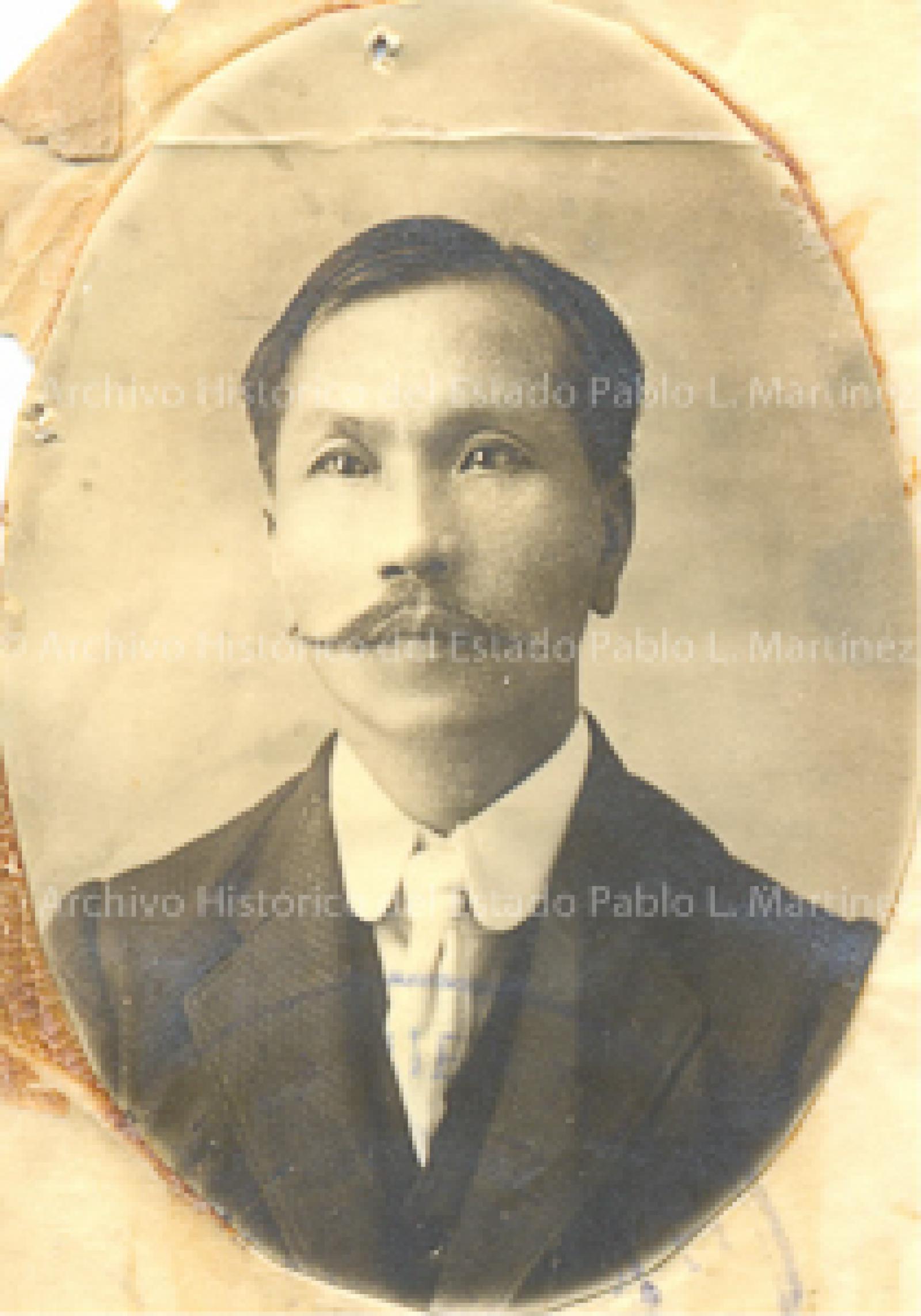 León Yuen.