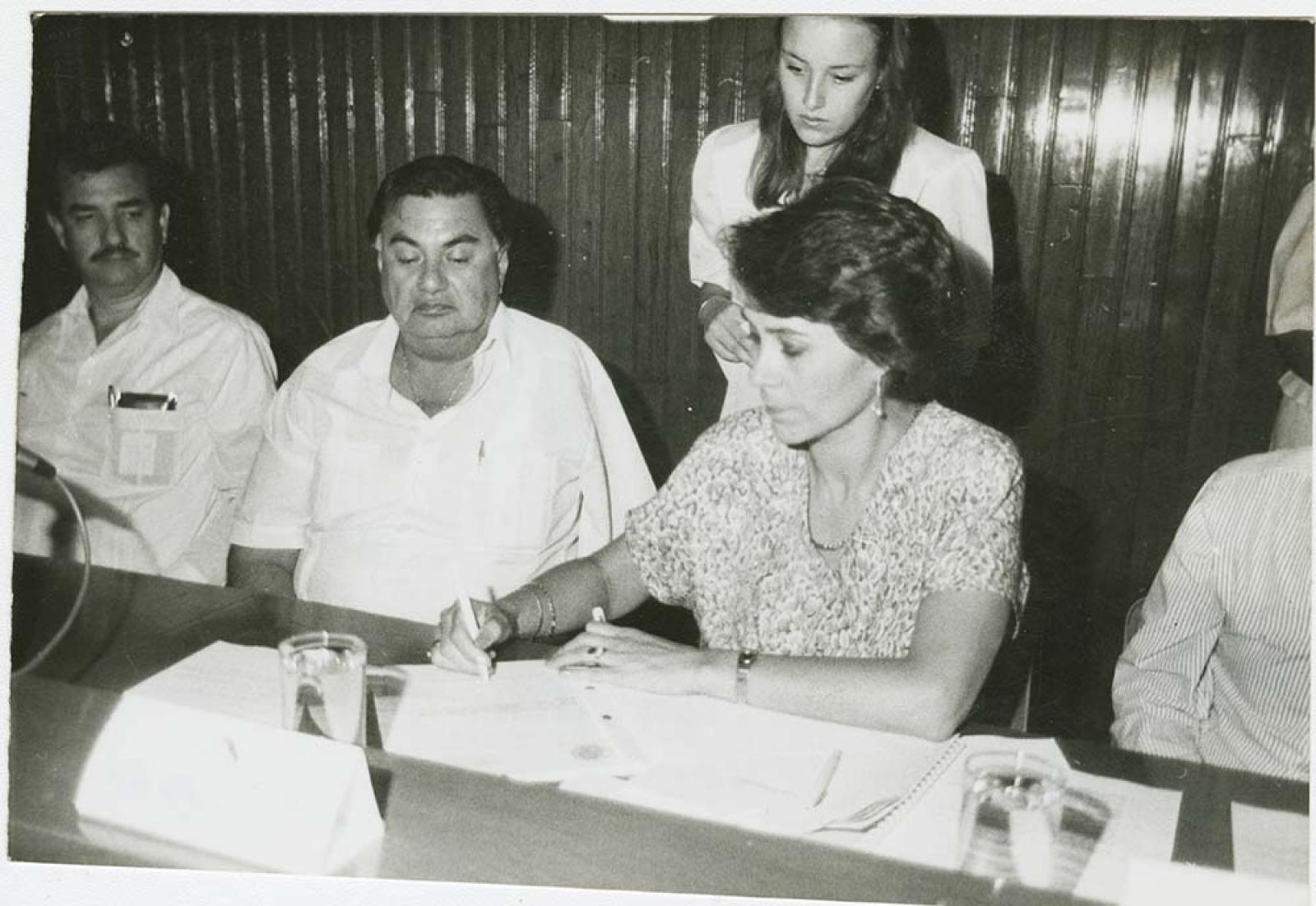 Liceaga Ruibal y Mercado Romero en reunión.