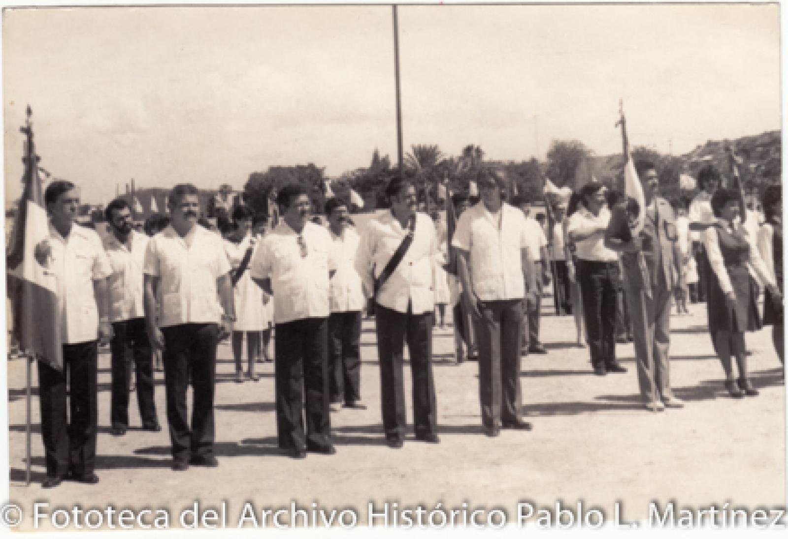 “Los dirigentes”, en ceremonia civil.