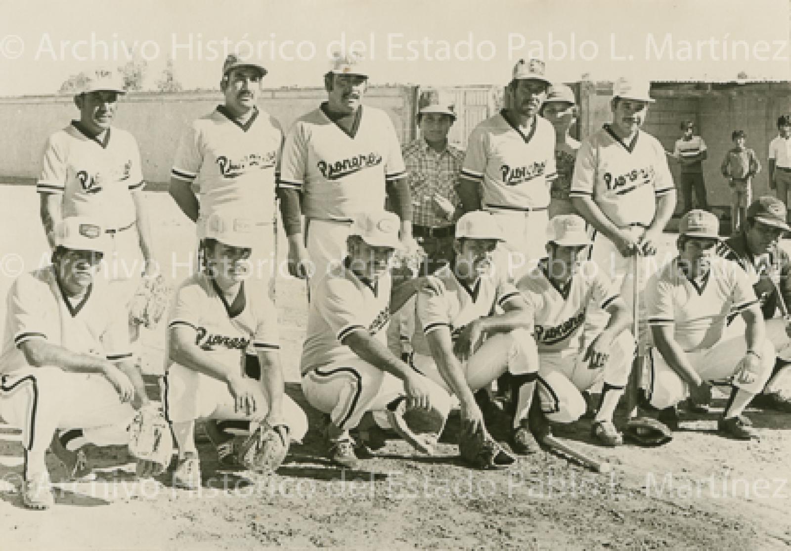 “Los pioneros”, equipo de béisbol.