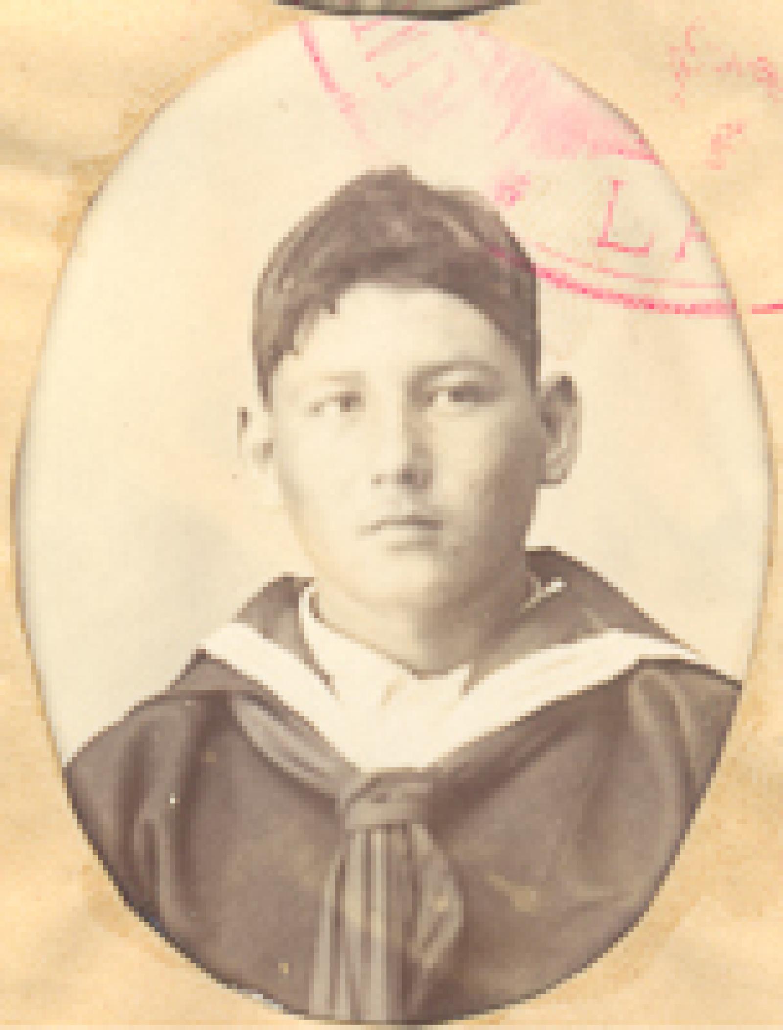 Luis Sandoval de frente.