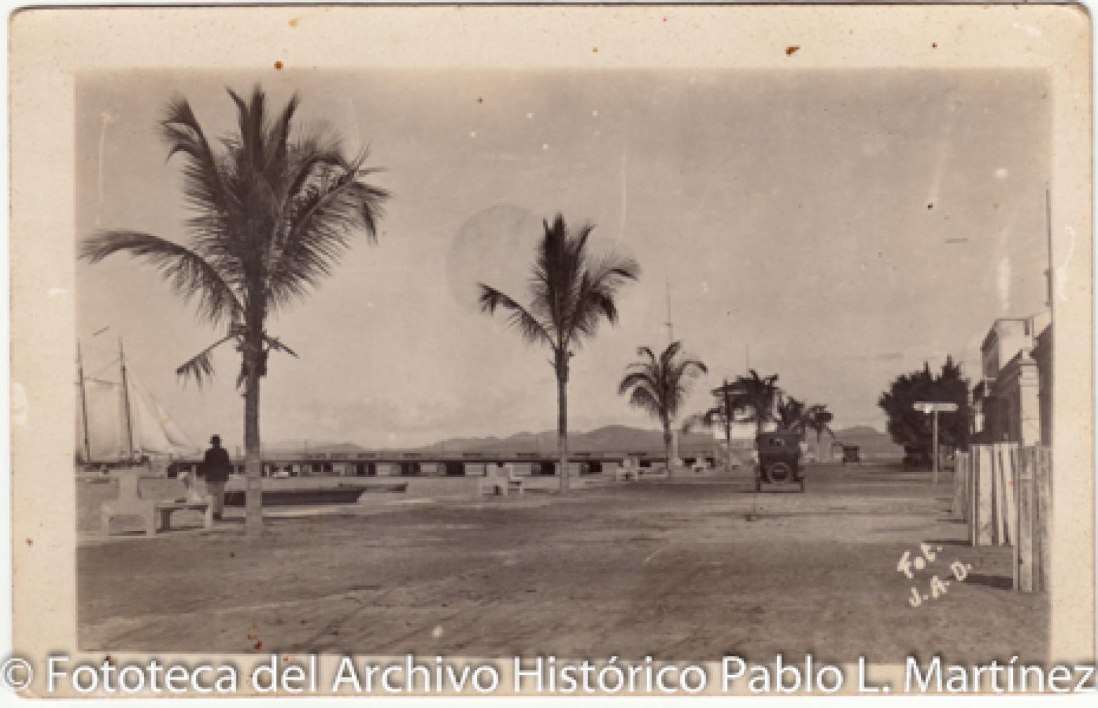 Malecón de La Paz, calle Álvaro Obregón.