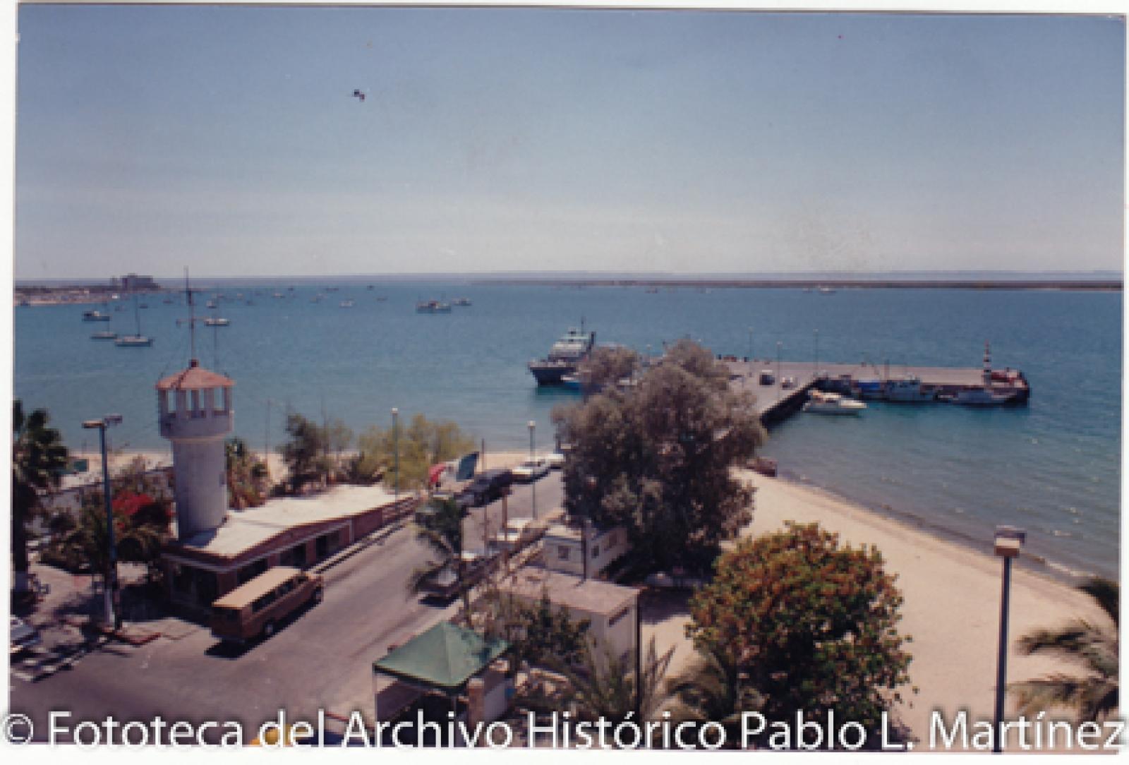 Malecón de La Paz, Faro y Muelle Fiscal.