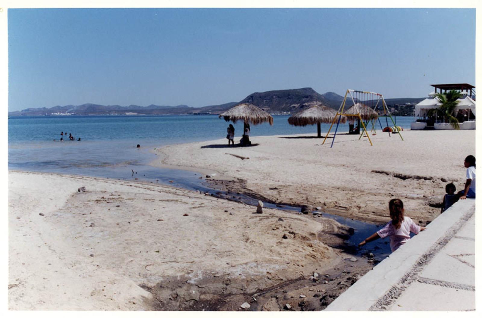 Malecón de La Paz, lugar de esparcimiento para turistas y residentes.