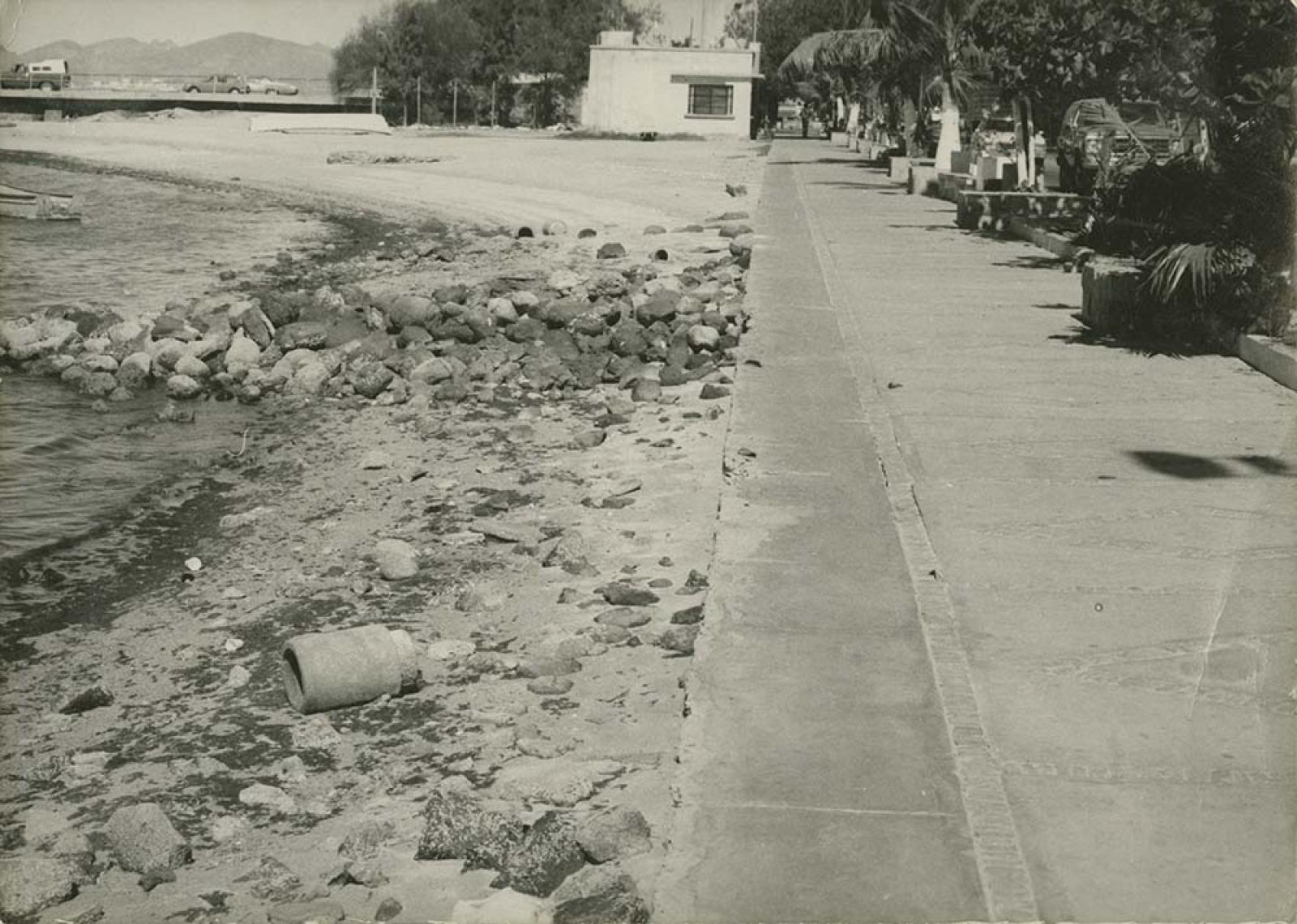 Malecón y muelle fiscal de La Paz.