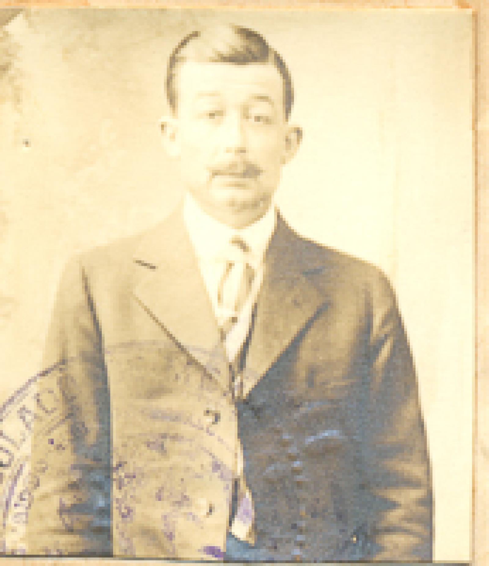 Manuel Castro.