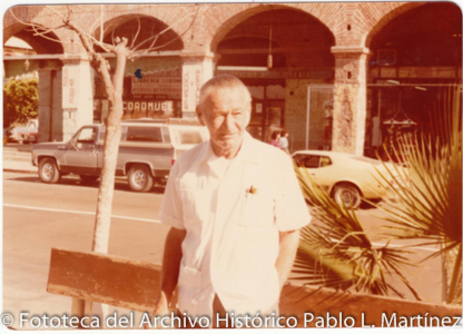 <<Manuel Echeverría, “El ciclón del Pacífico”. >>