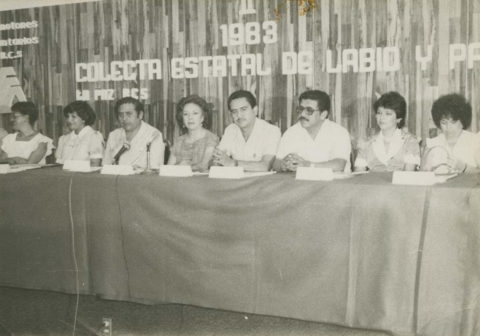 María Teresa Soto de Alvarado, “La Presidenta”.