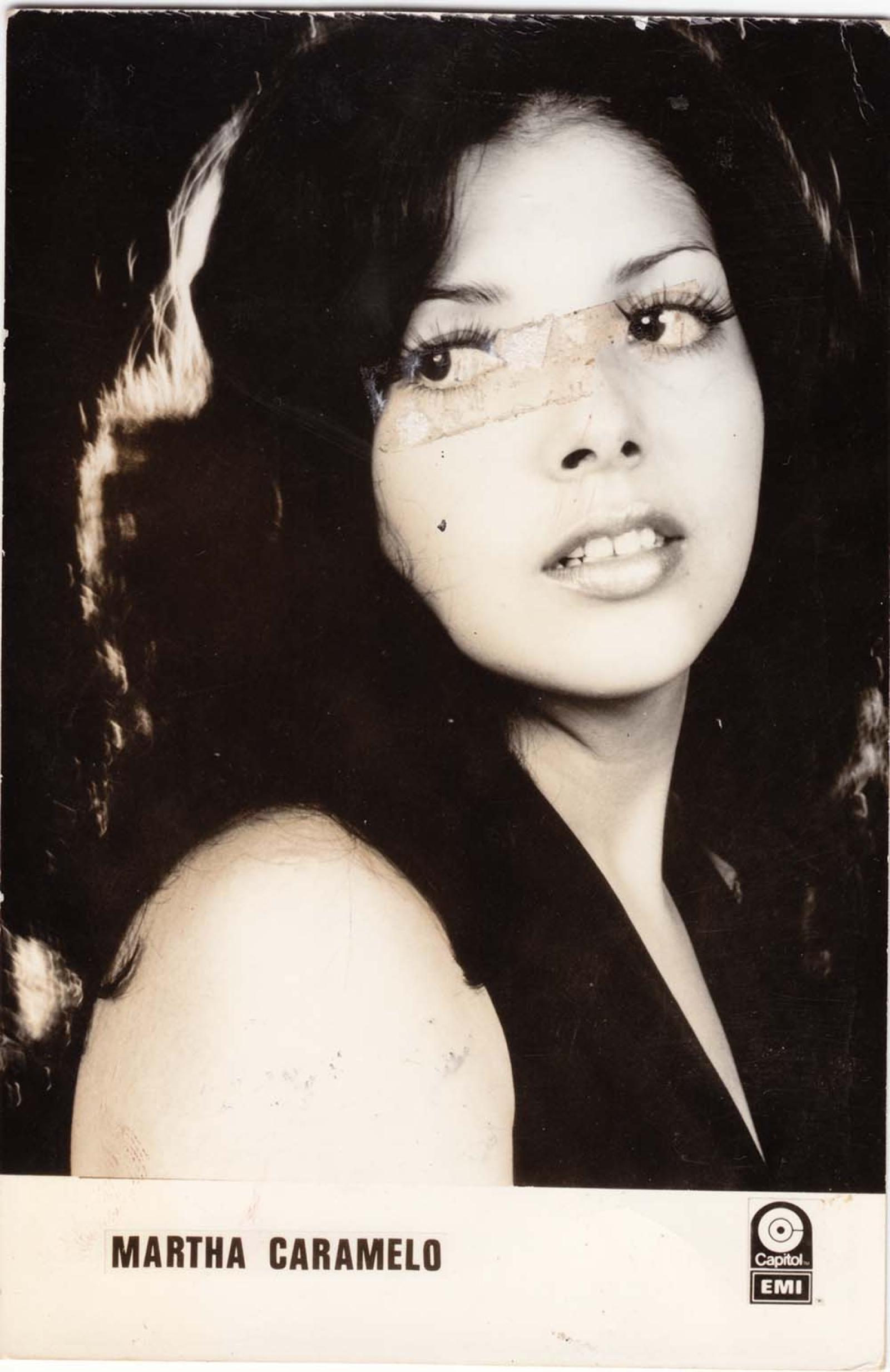 “Martha Caramelo”, cantante.