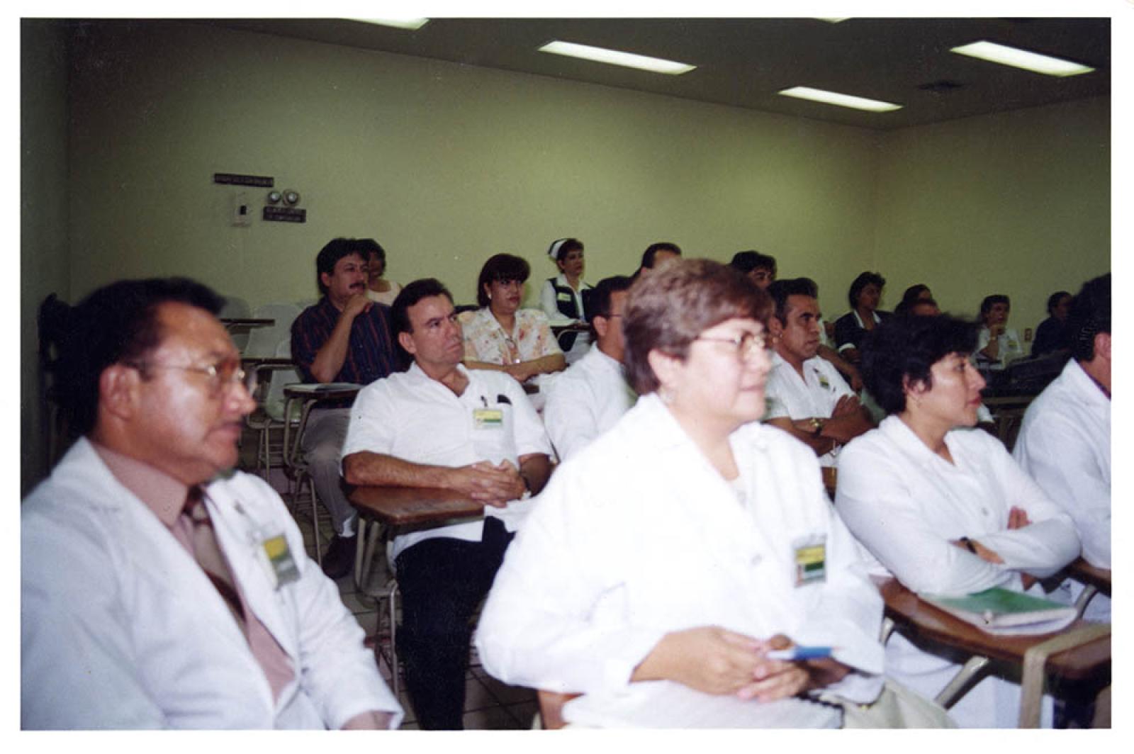 Médicos, retrato de grupo.