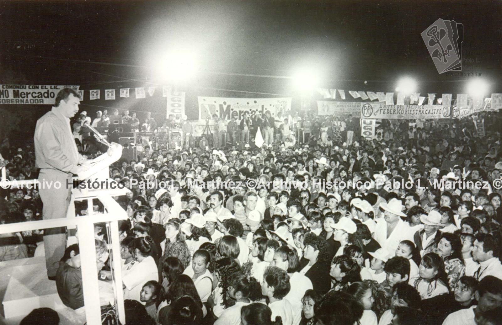 Mitin durante la campaña electoral de Guillermo Mercado Romero como candidato a gobernador de Baja California Sur.