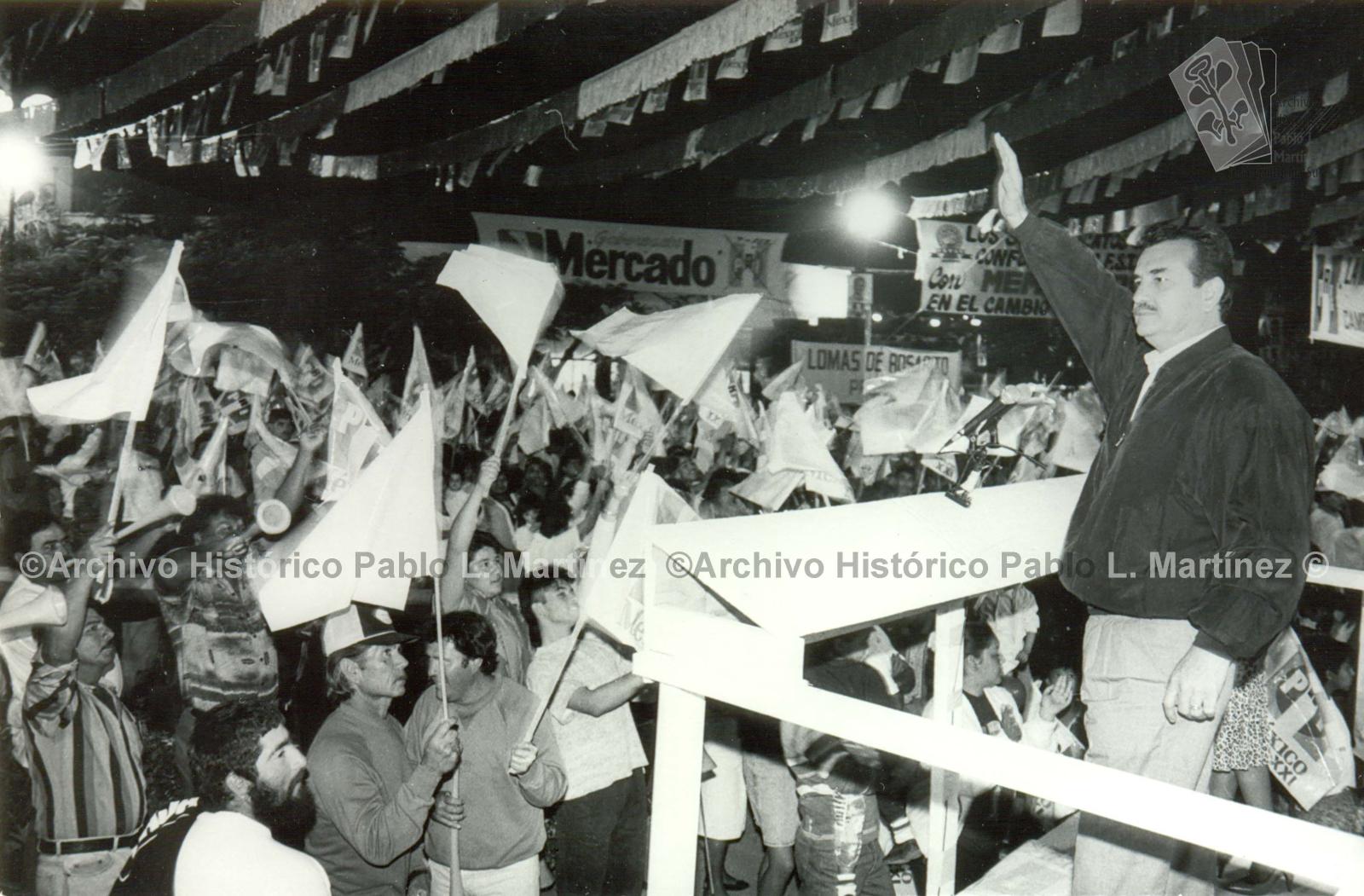 Mitin durante la campaña electoral de Guillermo Mercado Romero como candidato a gobernador de Baja California Sur