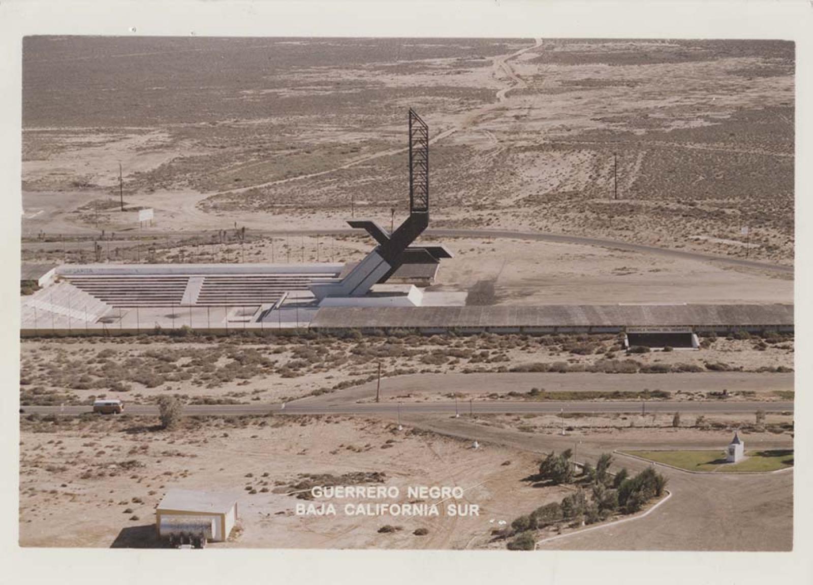 “Monumento del Paralelo 28” en Guerrero Negro, Baja California Sur.