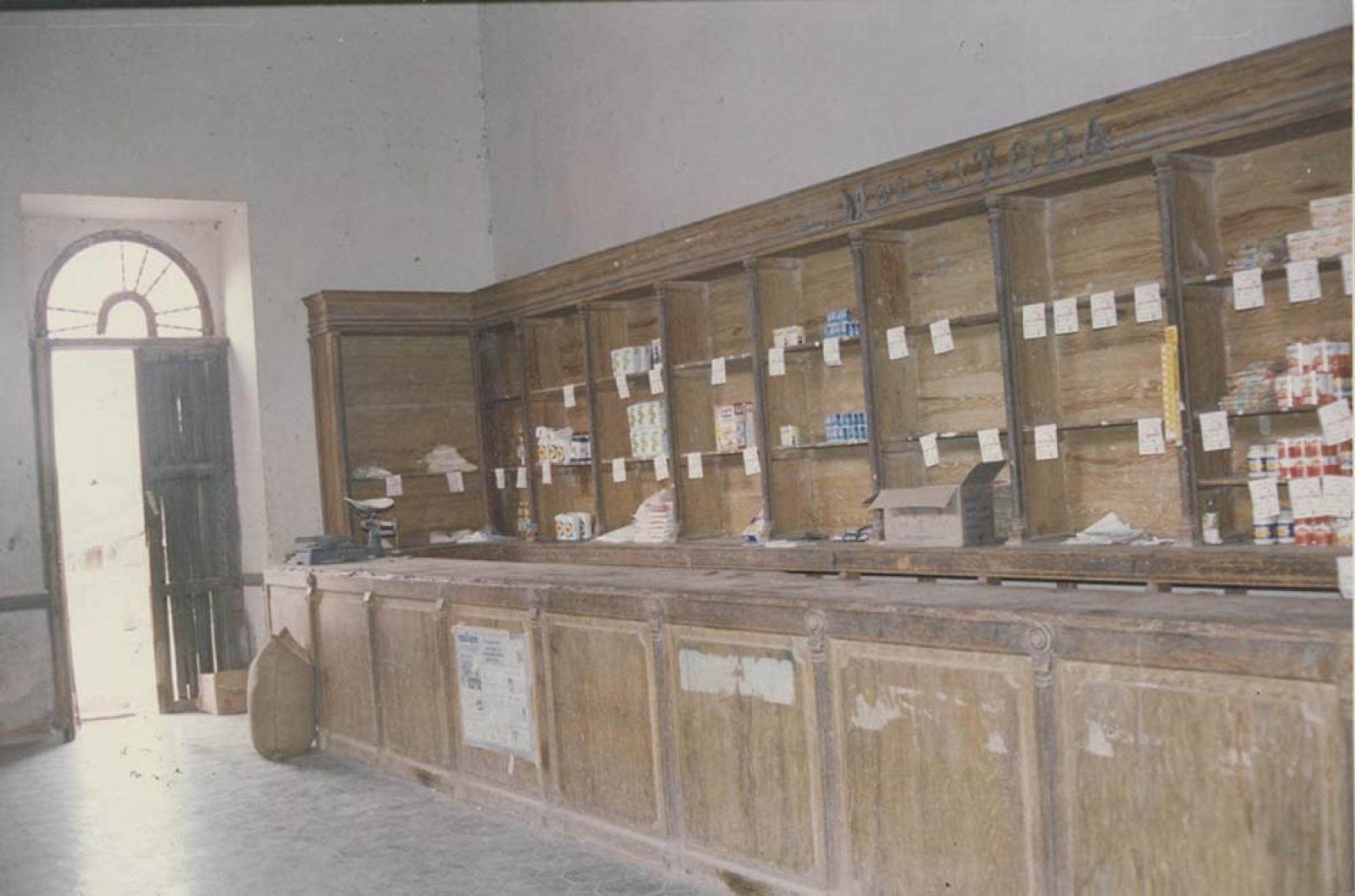 “Mostrador de la Tienda de Raya, en la hacienda San Luis Gonzaga”.