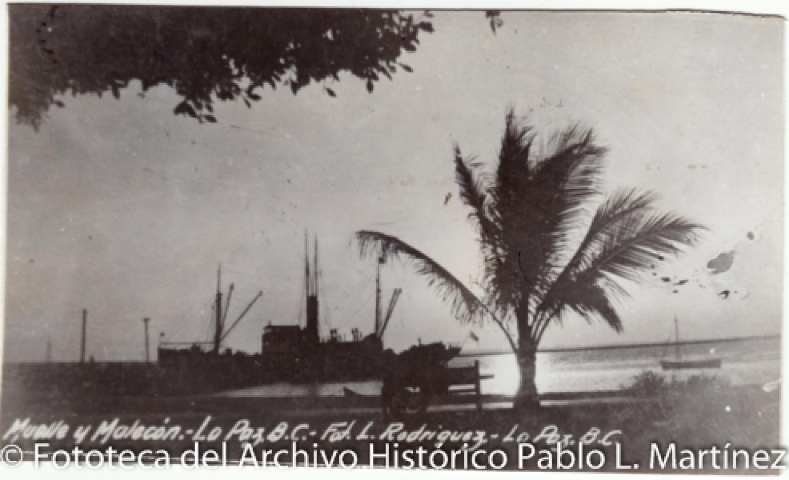 “Muelle y malecón de La Paz”.