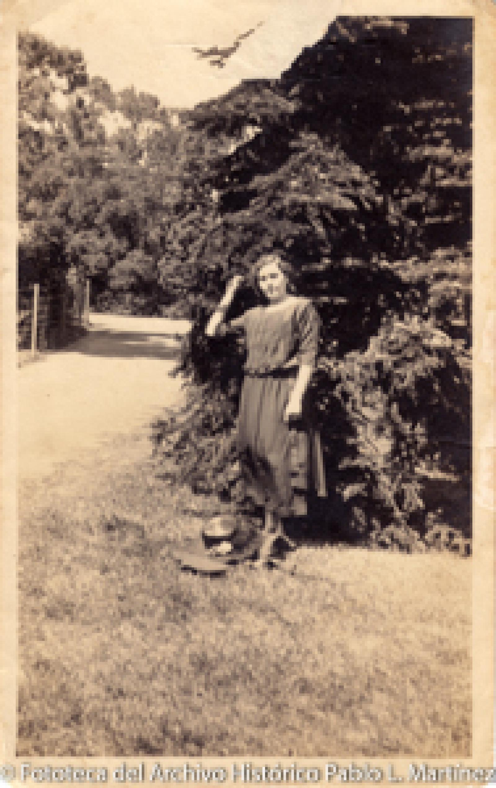 Mujer en el campo.