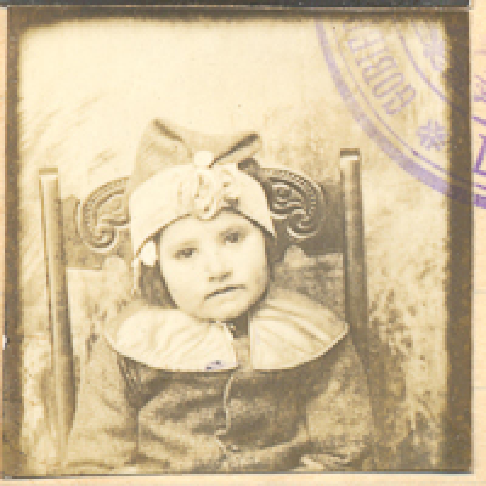 Niña acompañante de Paula S. de Ceseña.
