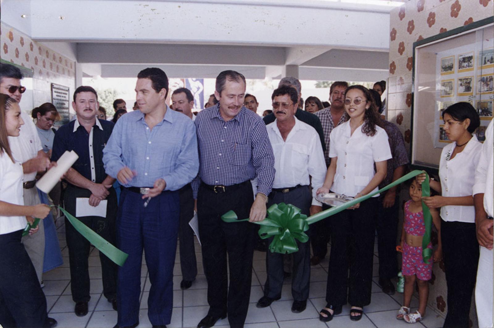 “Oscar Francisco Martínez Mora y María Guadalupe Ceseña de Martínez, presidentes del Club Rotario”