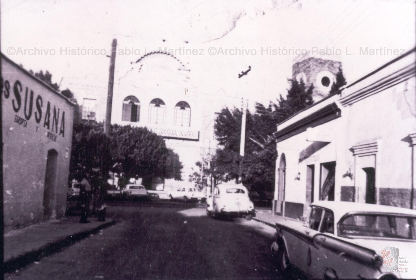 Palacio Municipal frente al callejón 21 de Agosto o callejón de Los Artesanos.