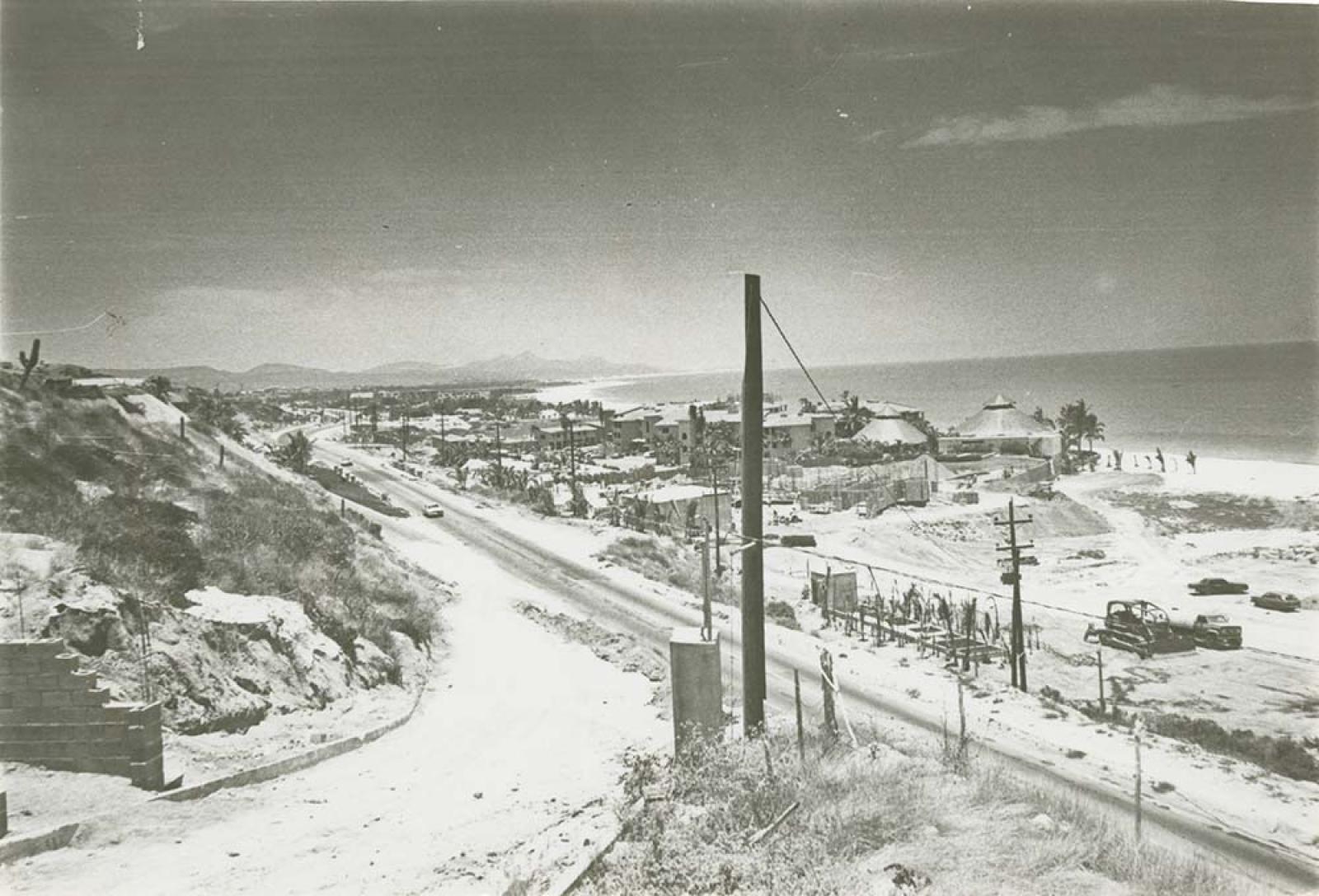 Panorámica a paisaje marítimo.
