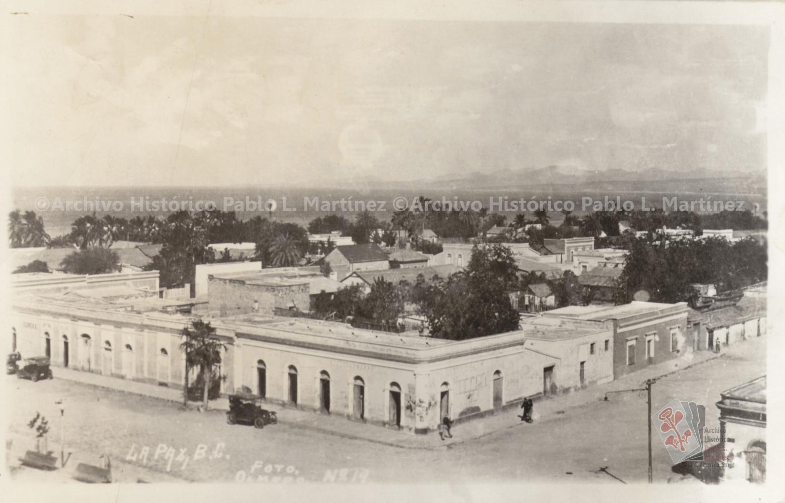 Panorámica de arquitectura civil, ubicada entre las calles Ayuntamiento y tercera. La Paz, Baja California.