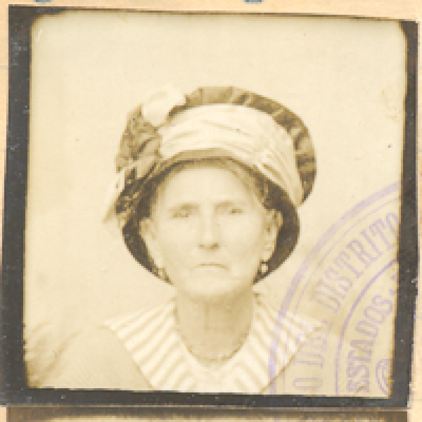 Paula S. de Ceseña.