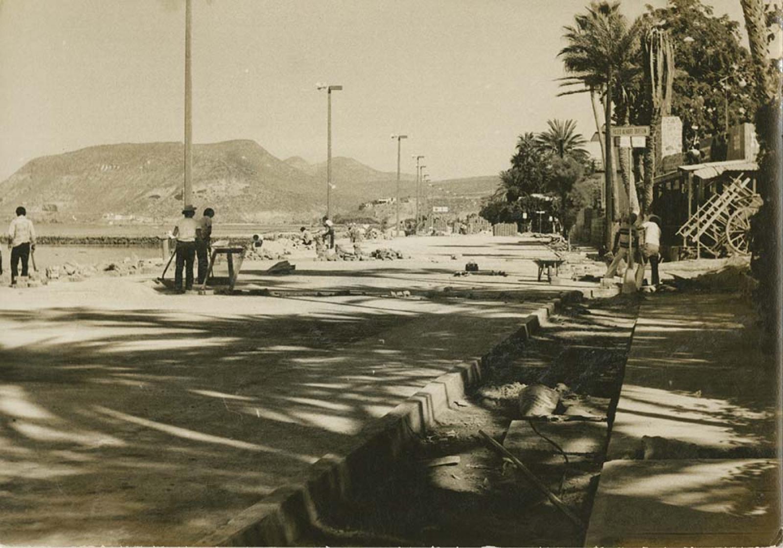 Pavimentación de tramo del Paseo Álvaro Obregón.