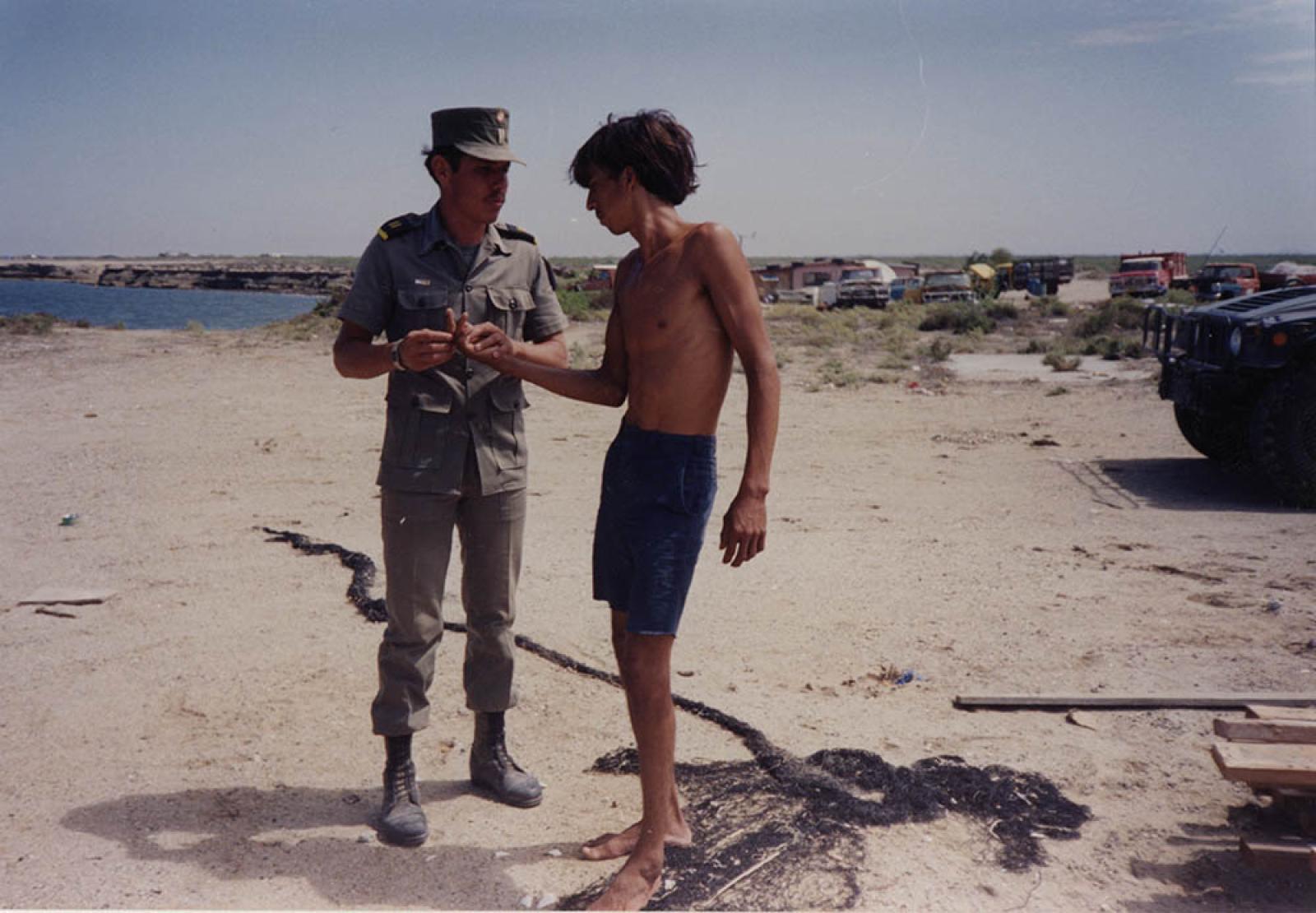 Personal militar brinda atención médica a la población civil de la Laguna de San Ignacio, B.C.S.