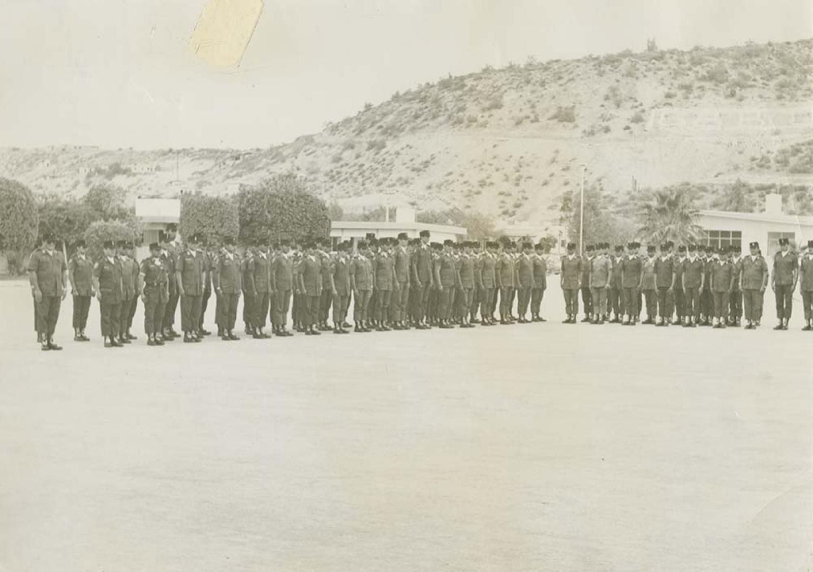 Personal militar con acto civico recibe visita al cuartel de la Tercera Zona Militar.