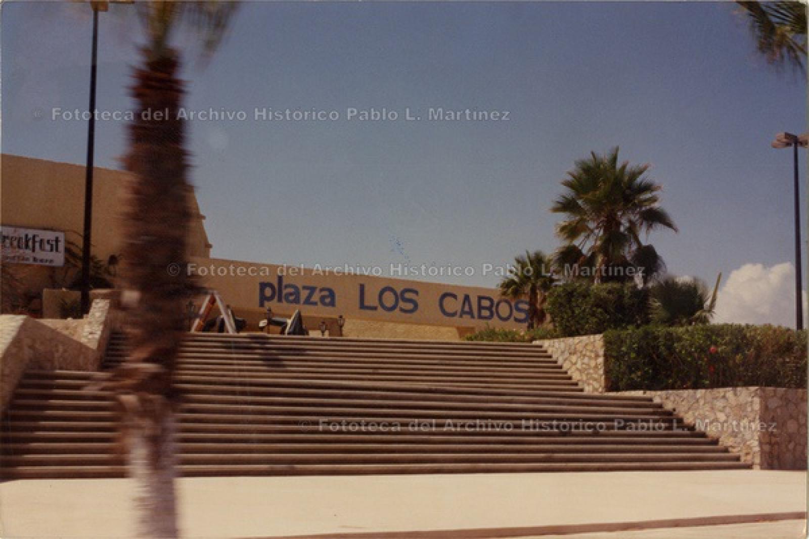 Plaza Los Cabos, vista exterior.