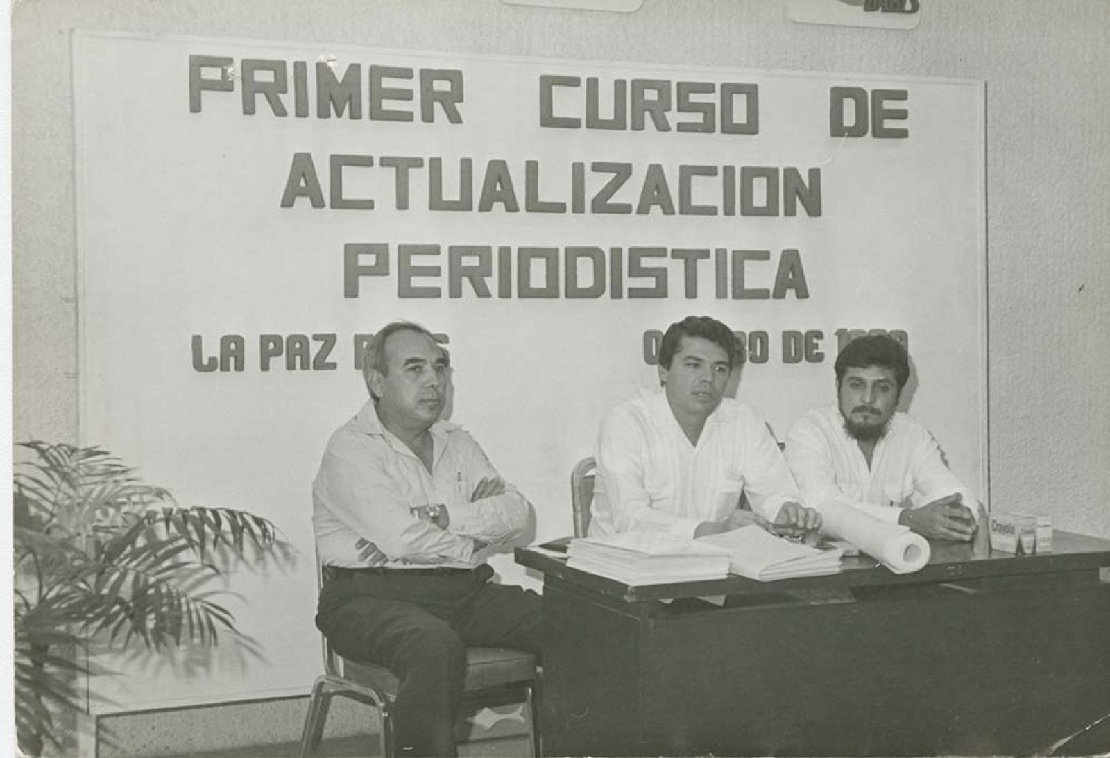 Primer curso de actualización periodística.