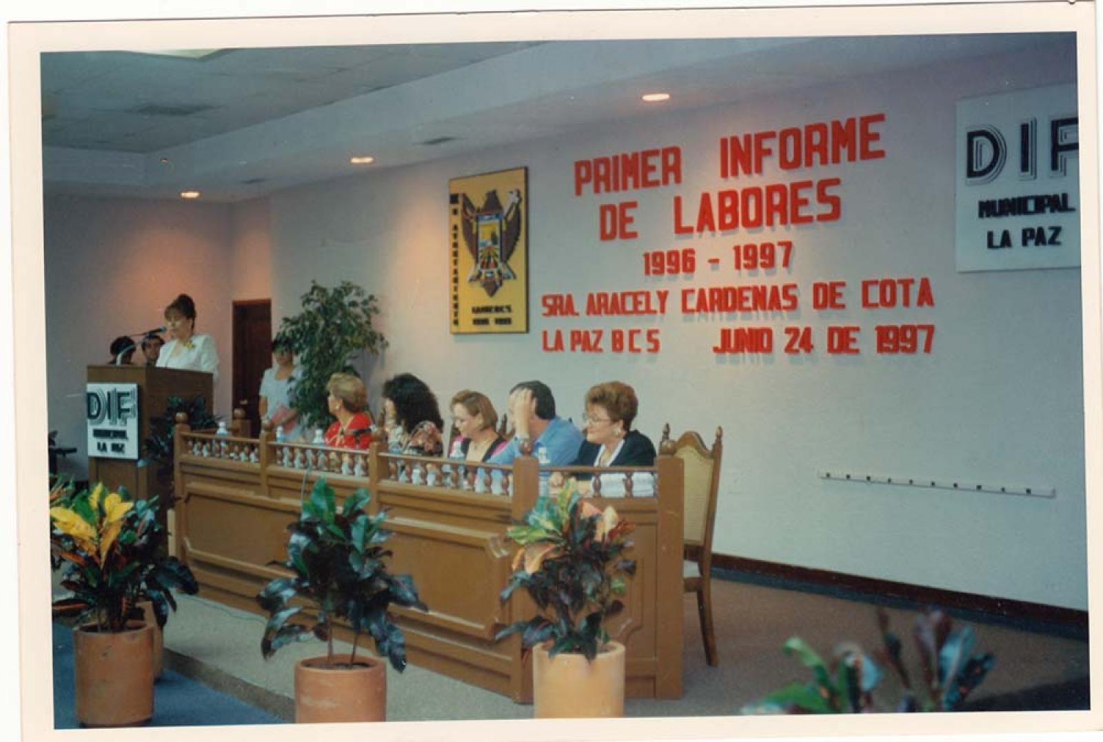 Primer informe de labores