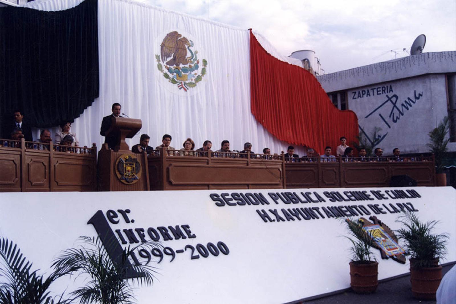 Primer informe del cabildo, sesión pública sobre la calle 16 de Septiembre, La Paz.