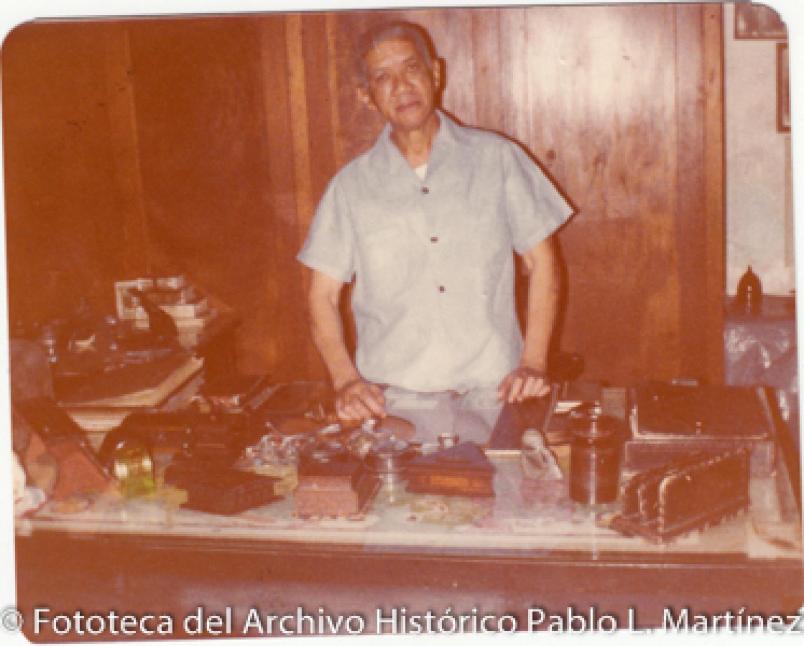 Profesor Rafael Z. Núñez G., retrato