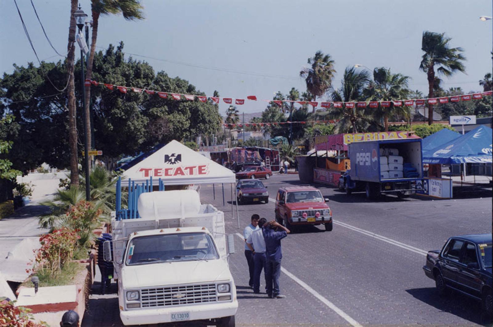 “Puestos en el área del carnaval La Paz-2000”.