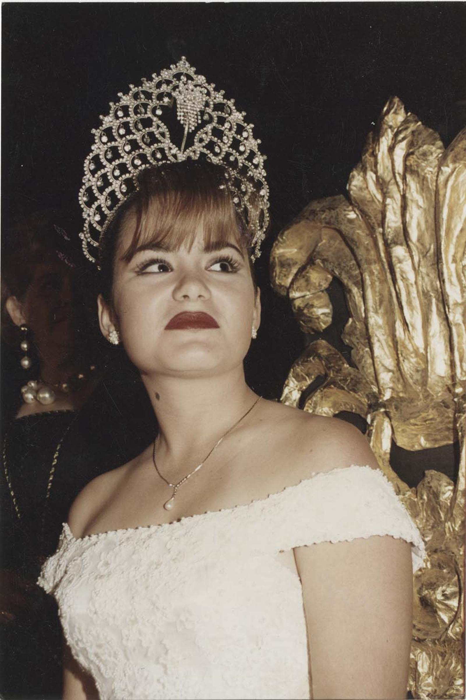 Reina de belleza, retrato.