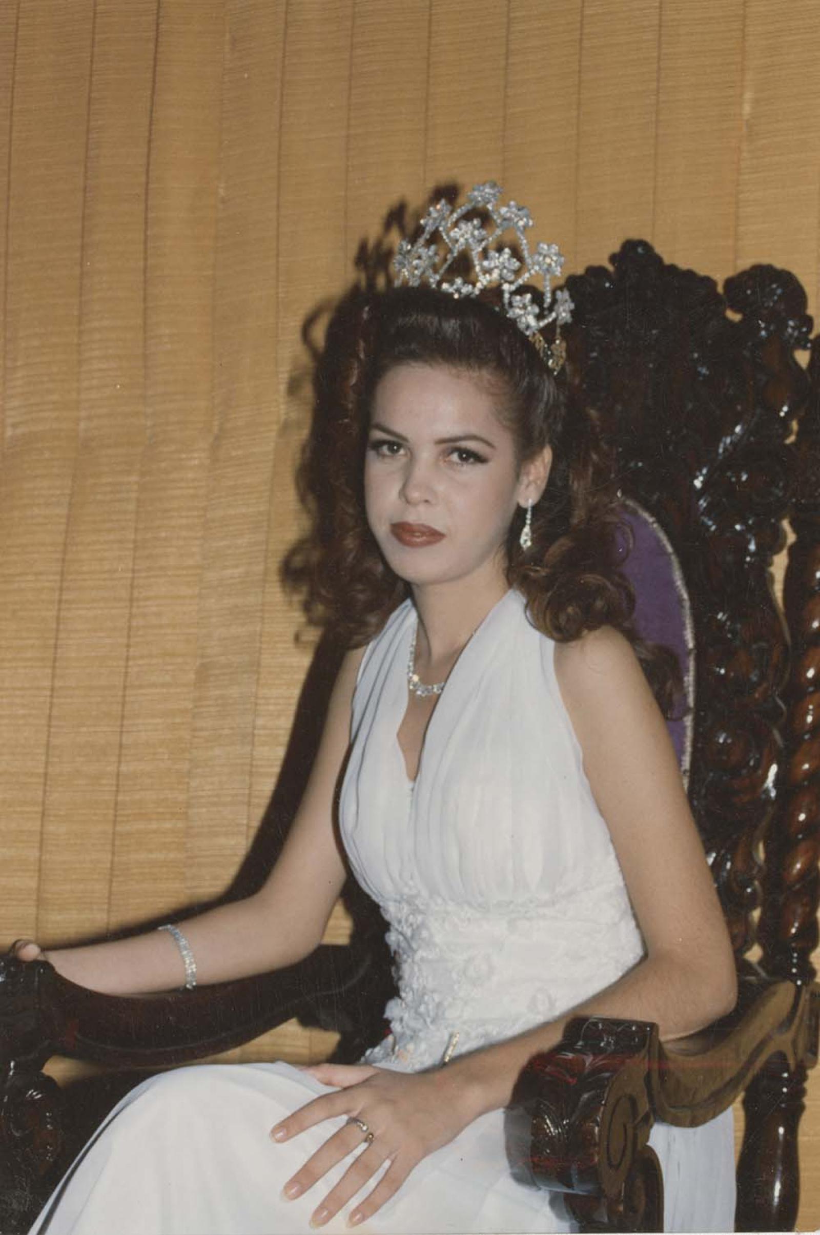 Reina de belleza.