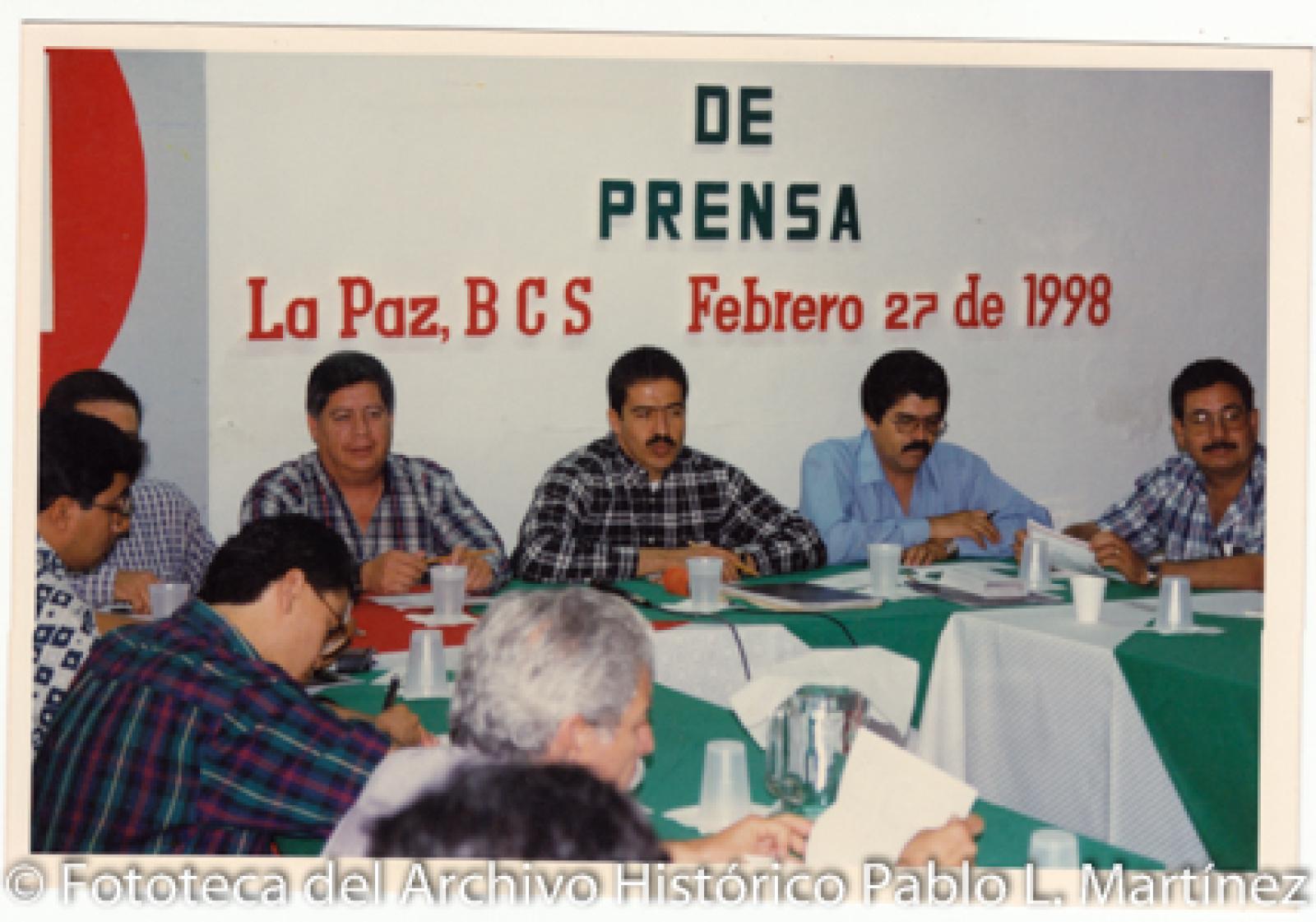“Representantes”.