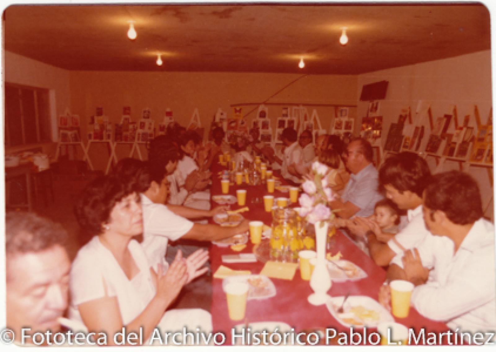 Retrato de grupo en banquete