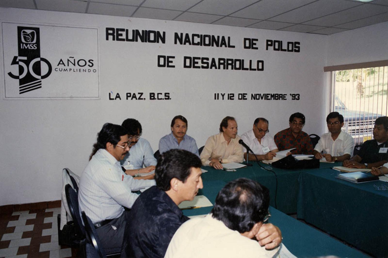 “Reunión Nacional de Polos de Desarrollo”.