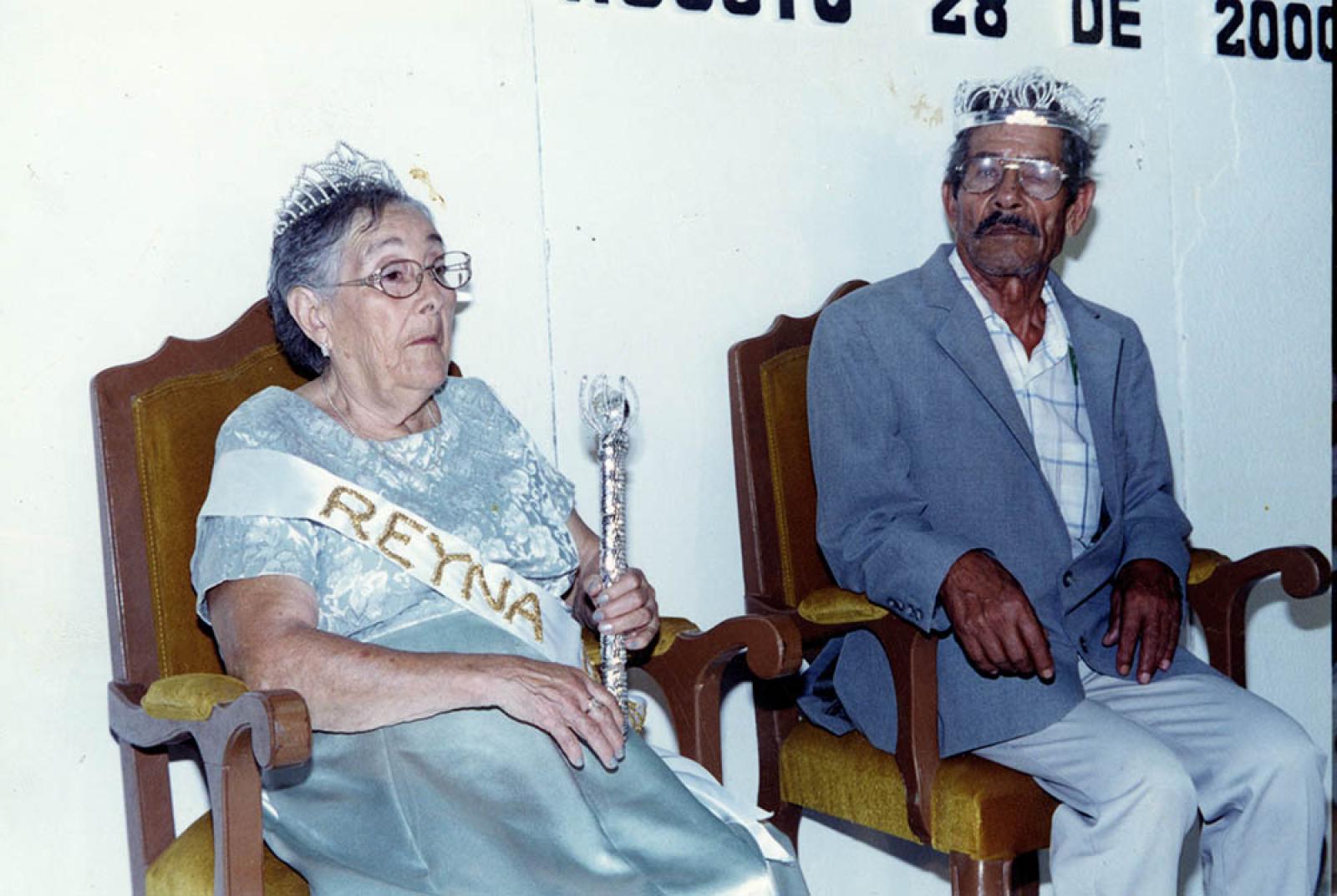 Rey y reina de la tercera edad.