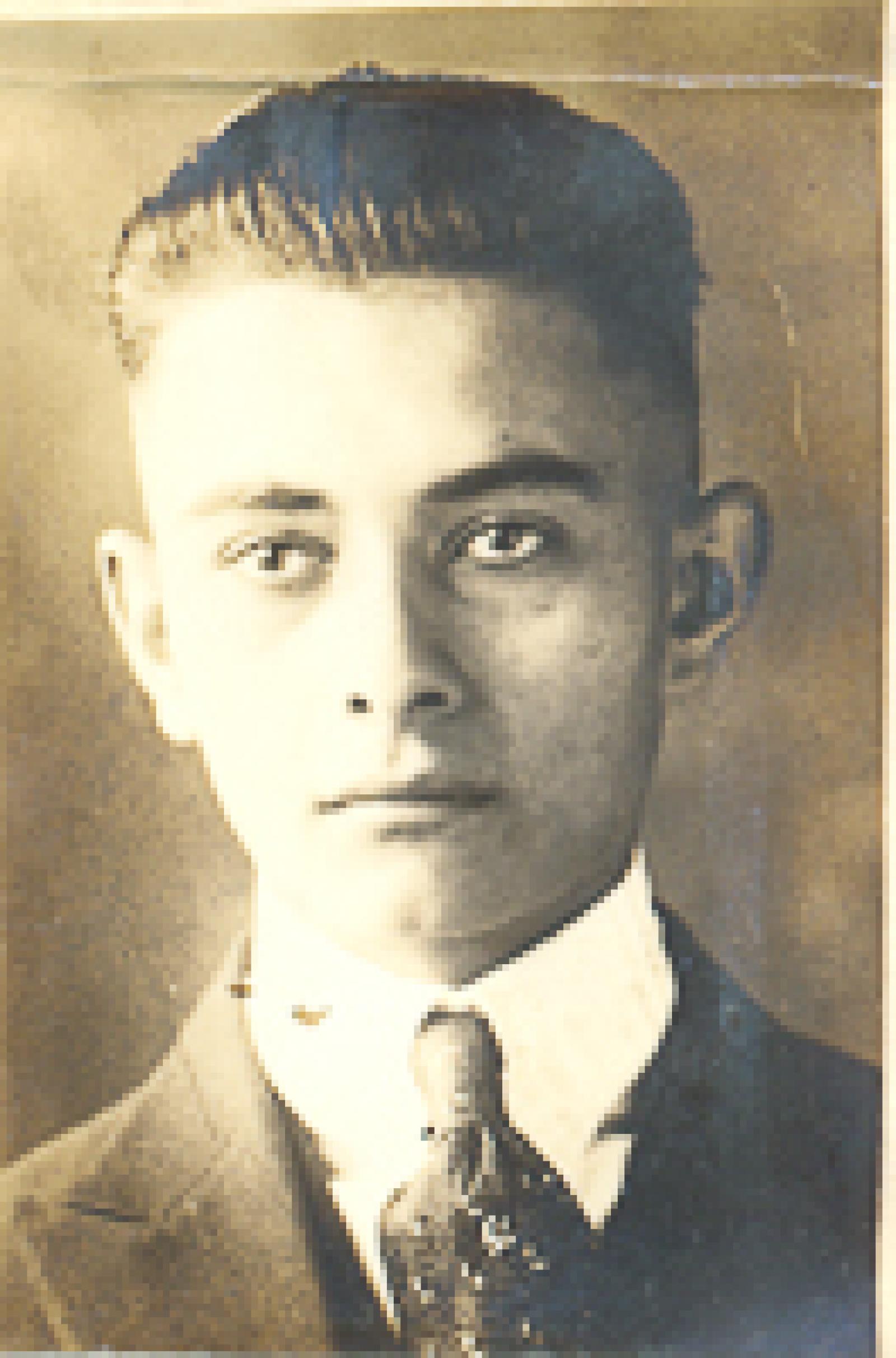 Ricardo Mendoza  M.